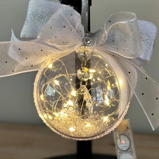 LIGHT UP CRYSTAL ORNAMENT The Cole Collection